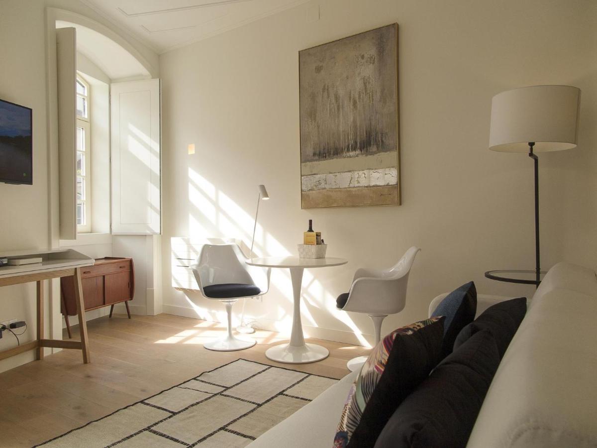 Apartment Chiado Bright Modern With Ac Elevator Lissabon